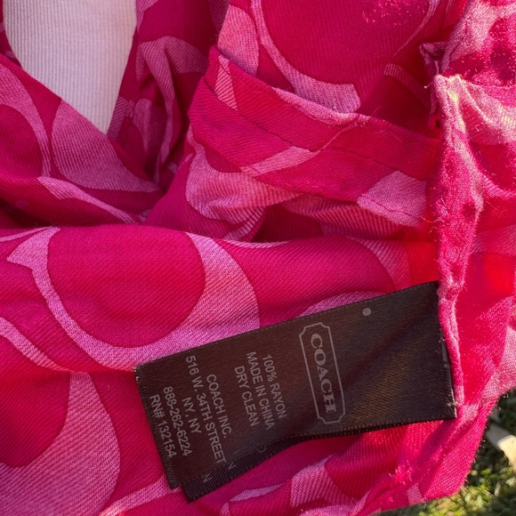 Coach Fuchsia Signature Pattern Scarf - Picture 6 of 11